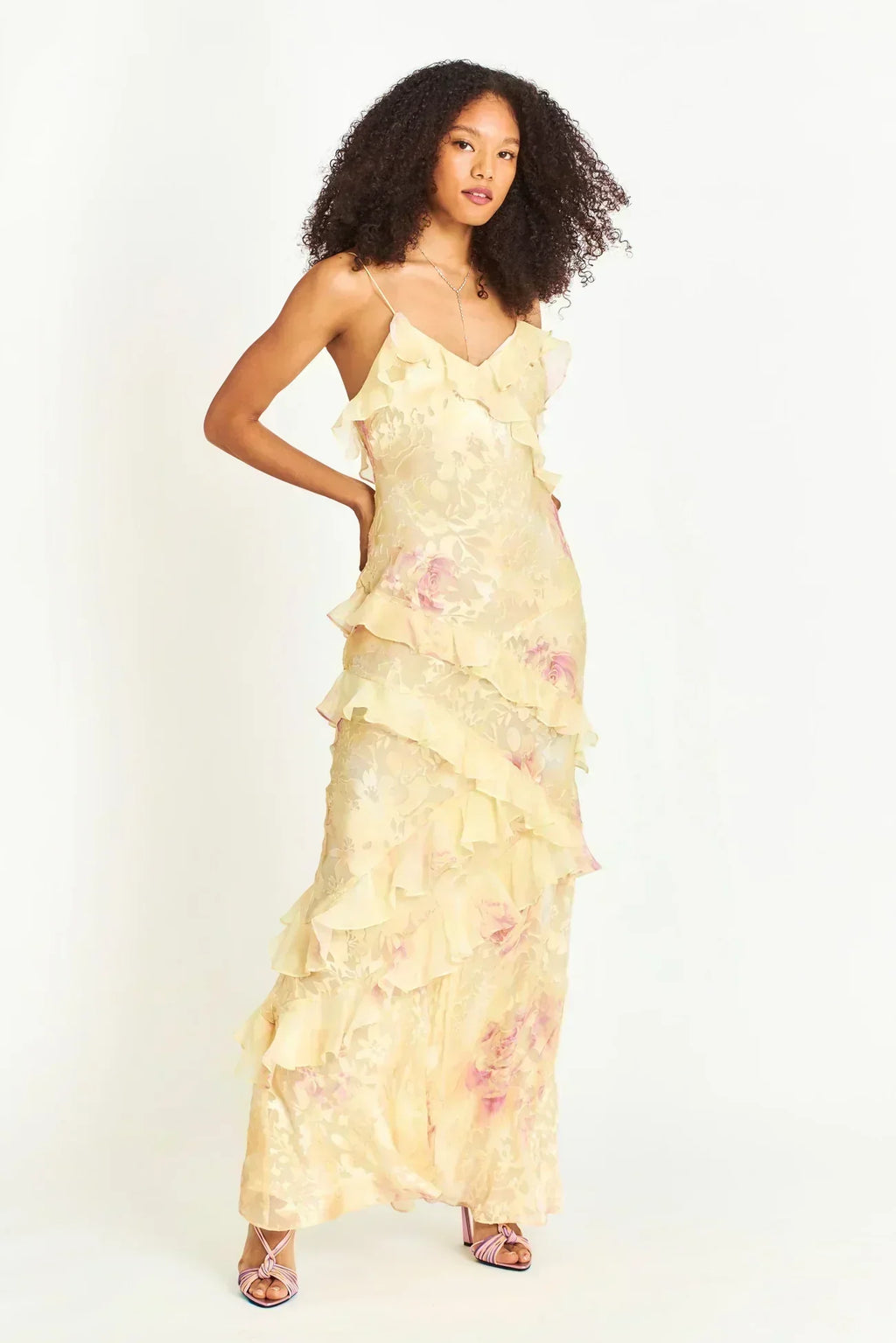 Vestido Soñado con Volantes