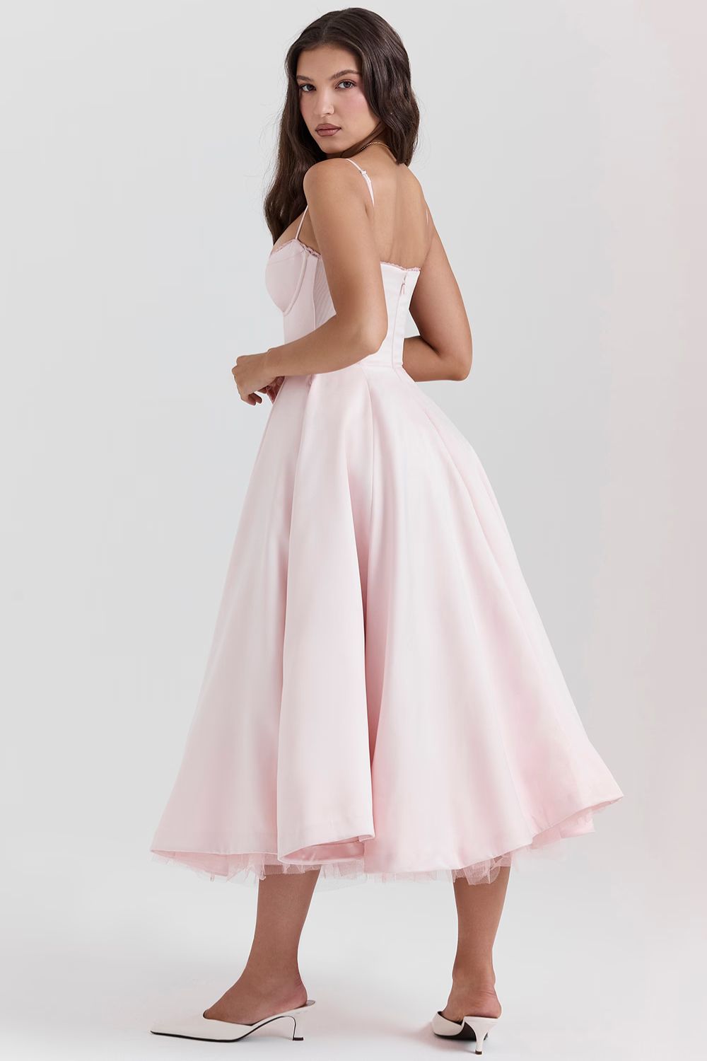 Vestido midi Elsa con falda de tul y tirantes ajustables