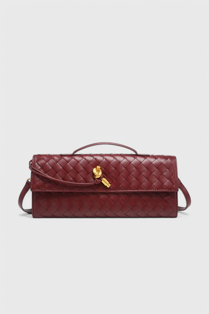 Melanie Clutch con Detalle de Nudo Dorado