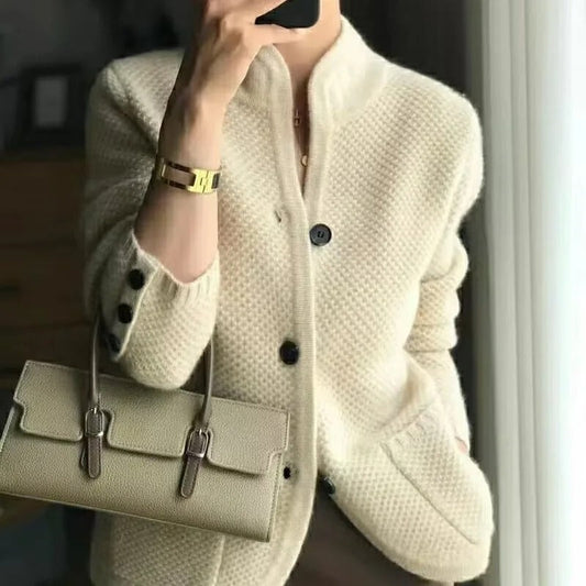 Beatriz | Chaqueta de Punto Texturizado Mujer Escote V Botones
